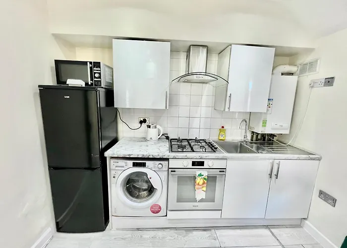 Cosy Private Flat In London, Free Parking On Premise