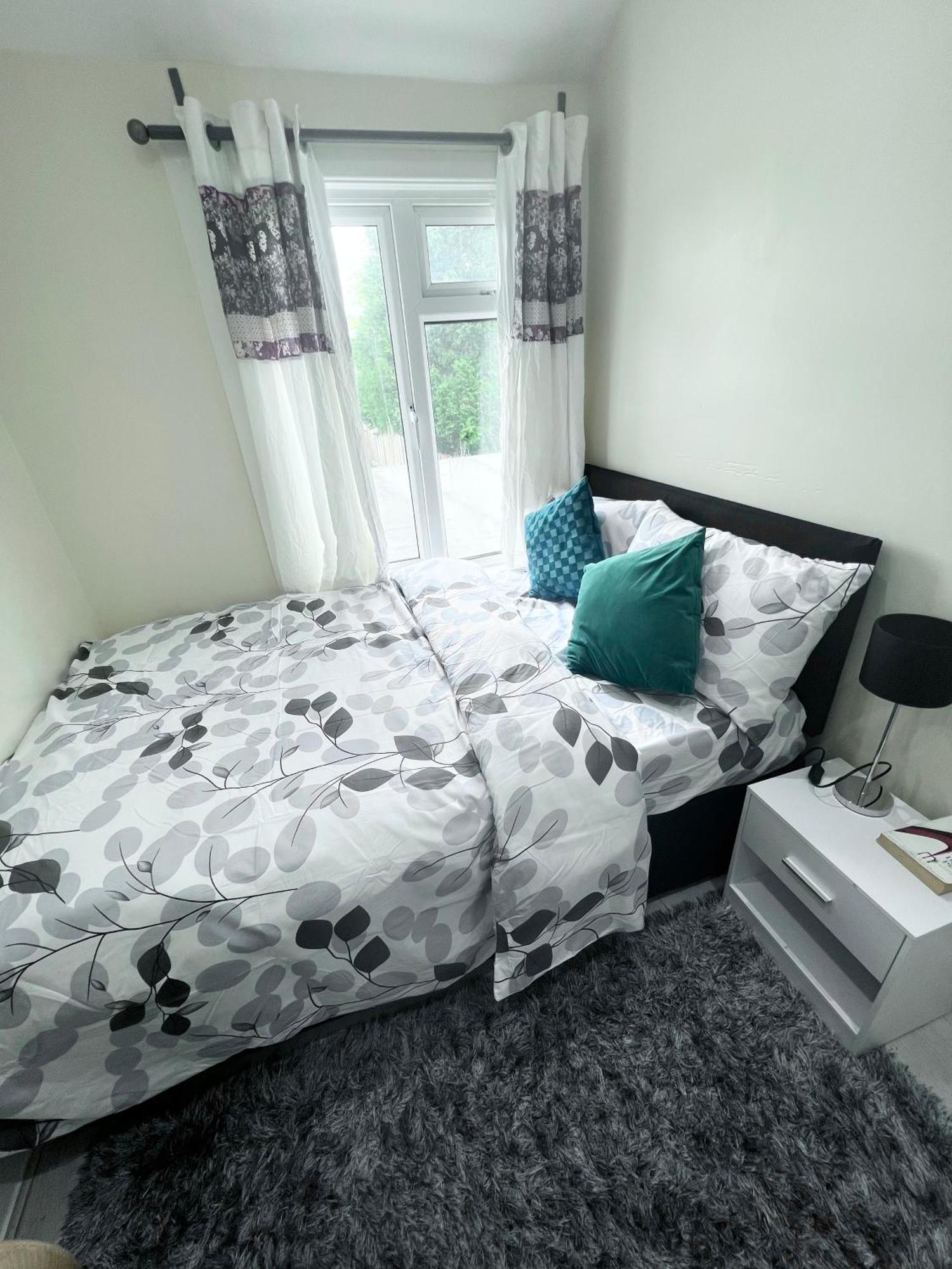 Cosy Private Flat In London, Free Parking On Premise Apartment *