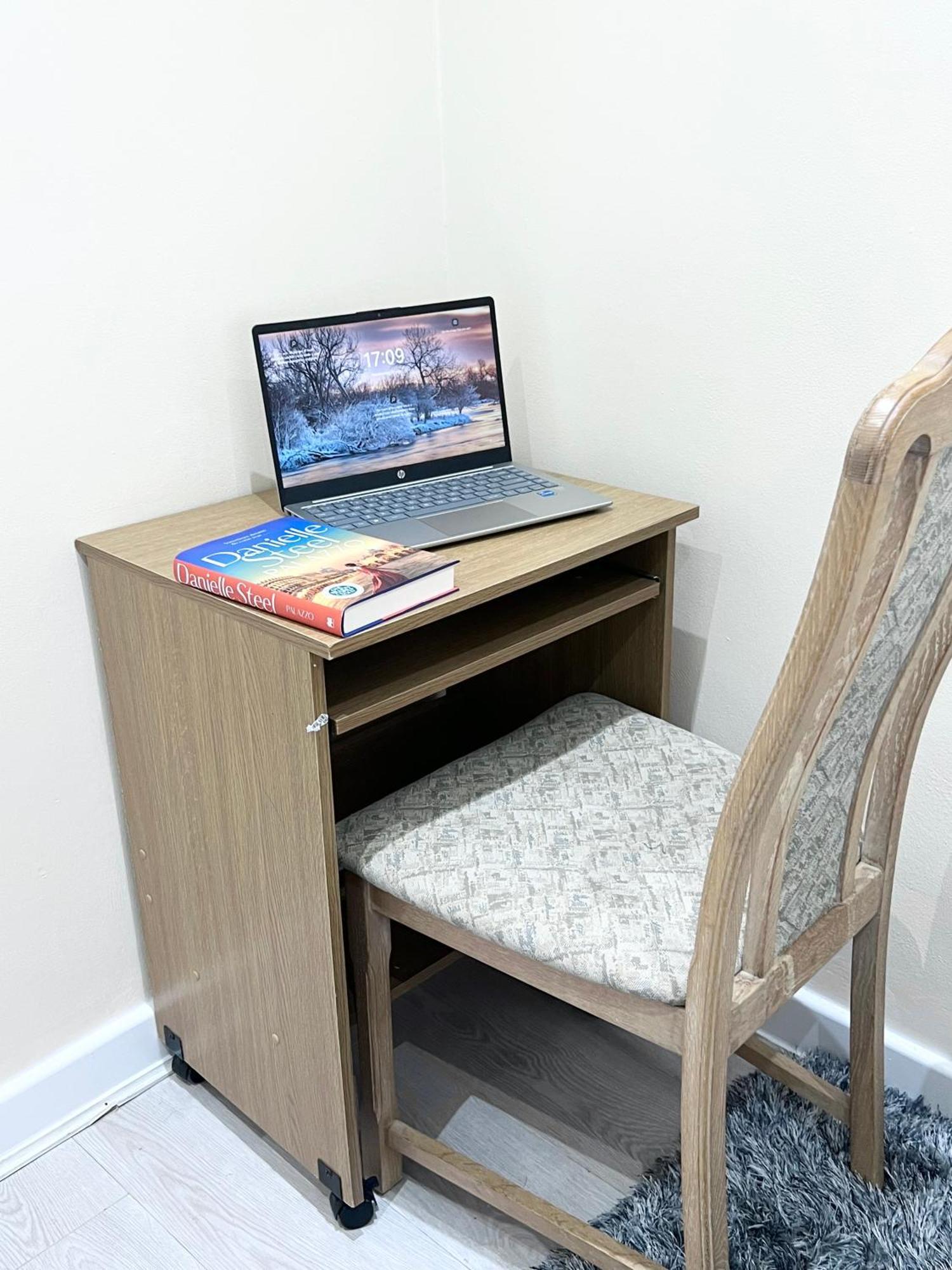 Cosy Private Flat In London, Free Parking On Premise Apartment *